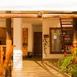 Hb2 Triple Room With Shared Bathroom