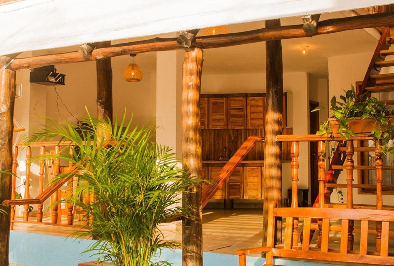 Hb2 Triple With Shared Bathroom * Cartagena