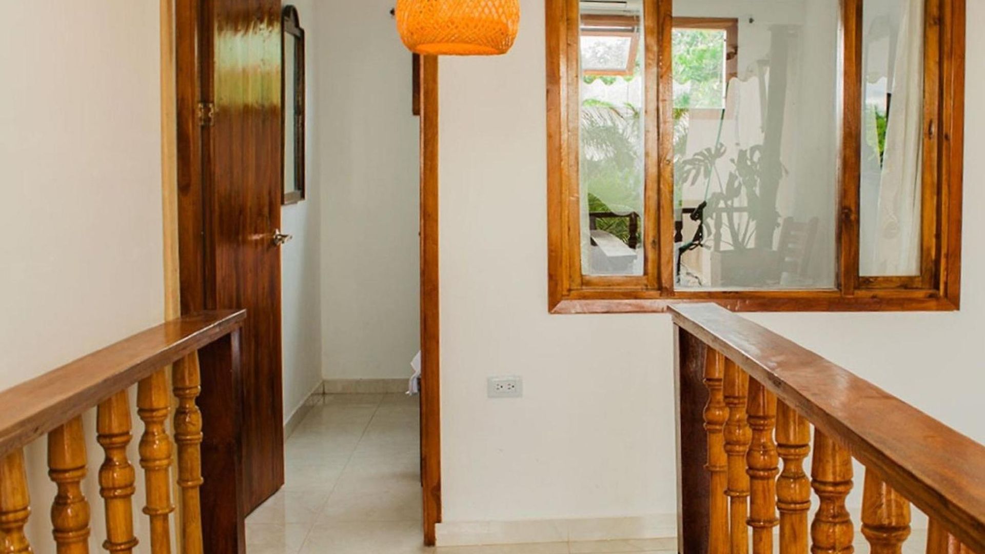 Pensión Hb2 Triple With Shared Bathroom *