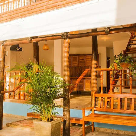 Hb2 Triple With Shared Bathroom * Cartagena