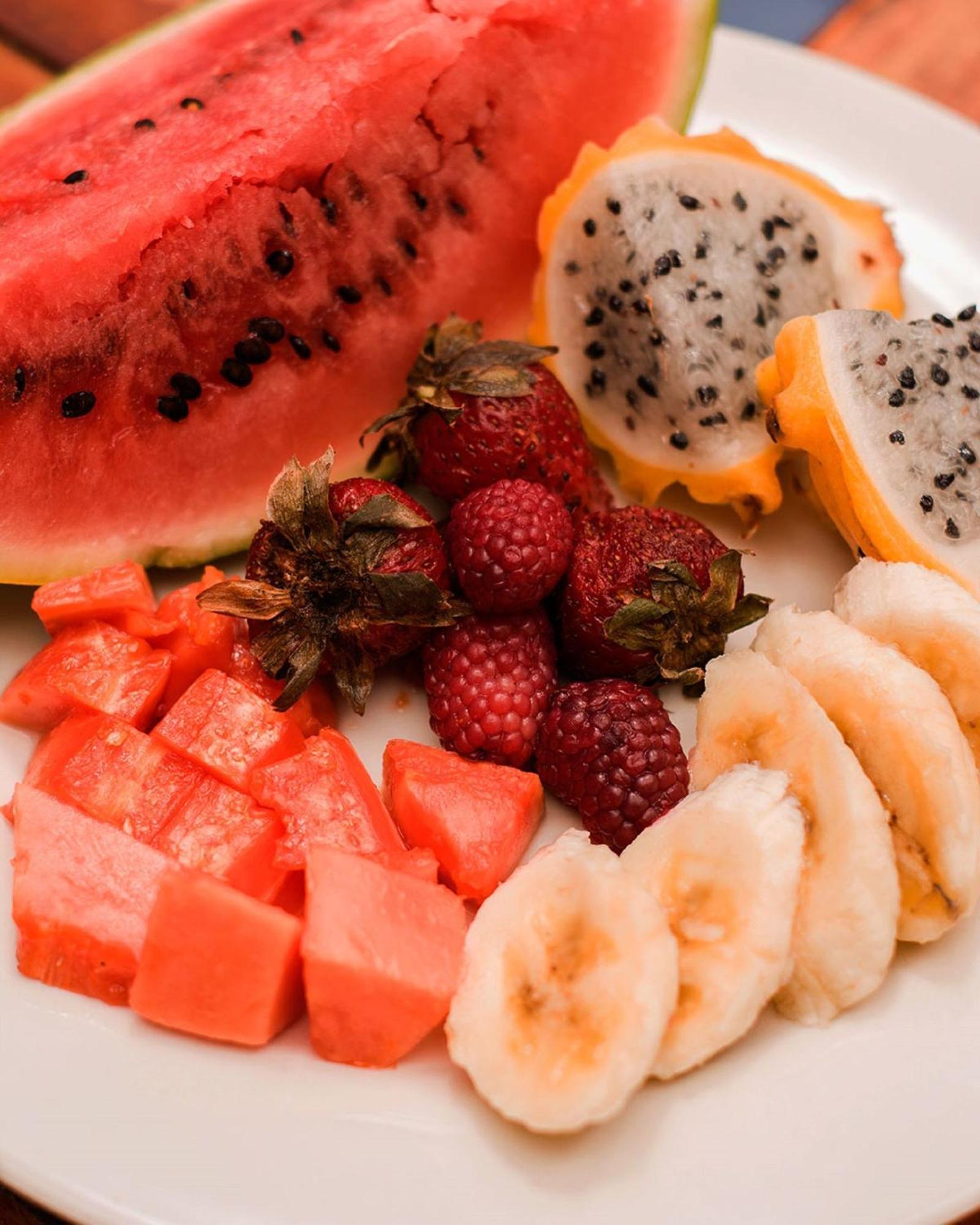 Hb2 Triple With Shared Bathroom *