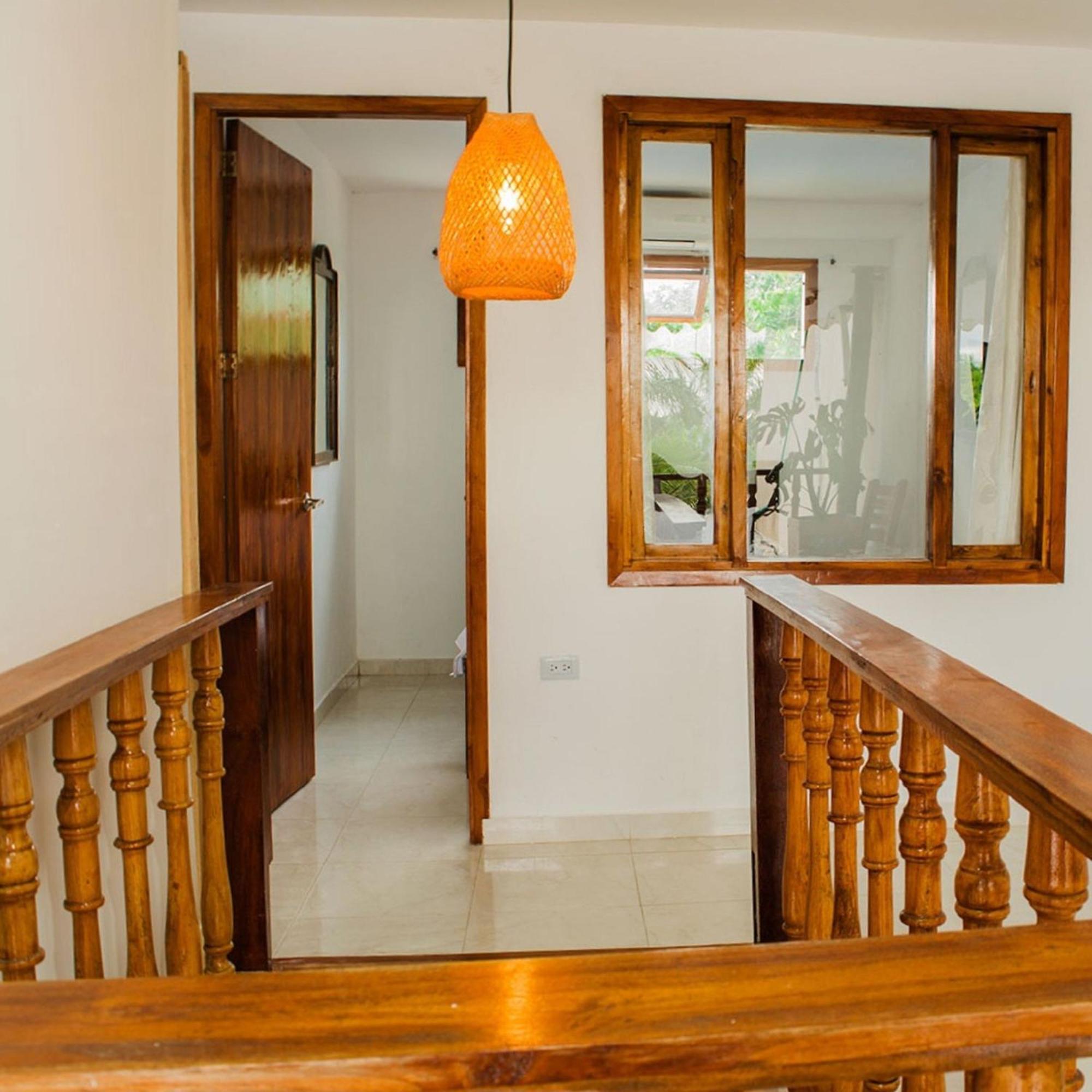 Pensión Hb2 Triple With Shared Bathroom *